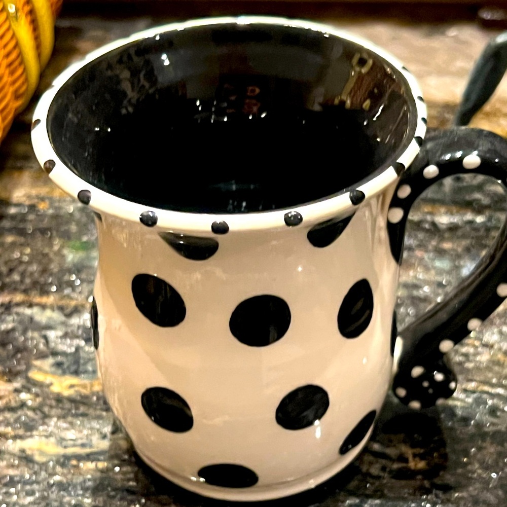 RARE 🖤 Black & White Outta Hand Polka Dot 2001 Mug Cup 🖤 Hand Painted